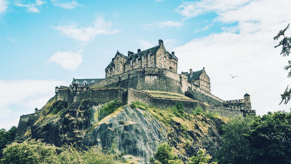 Edinburgh Highlights & Castle Tour