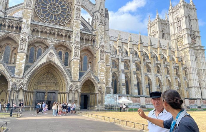 Denisa guiding a private tour at Westminster Abbey